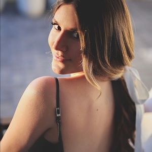 Meet your Posher, Emily